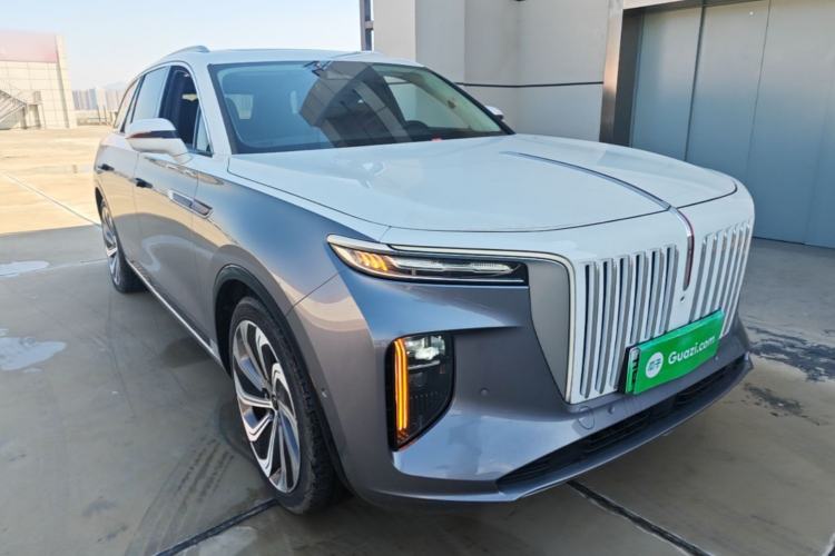 Used Hongqi E-HS9 2022 660 km Range Flagship Edition Four Seats Front Right 45 Deg