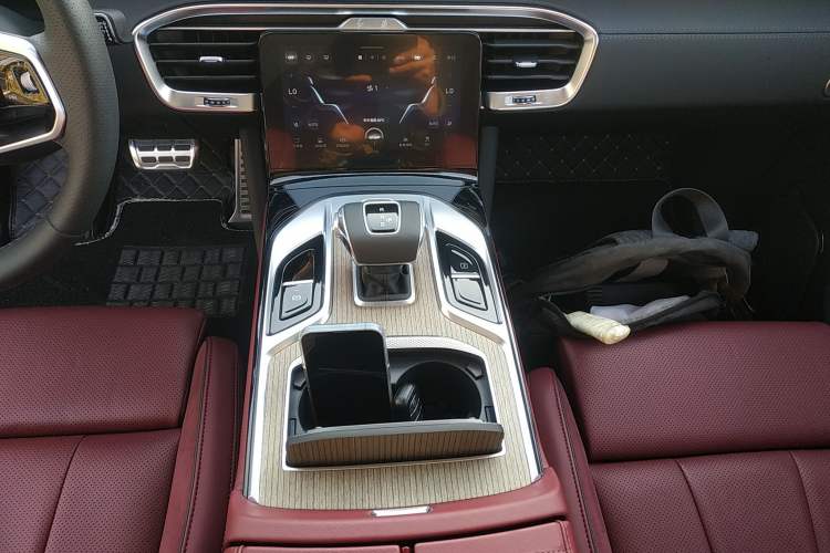 Used Hongqi E-HS9 2022 690 km Range Flagship Edition Six Seats Gear Lever
