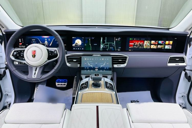 Used Hongqi E-HS9 2022 660 km Range Flagship Edition Four Seats Interior 1