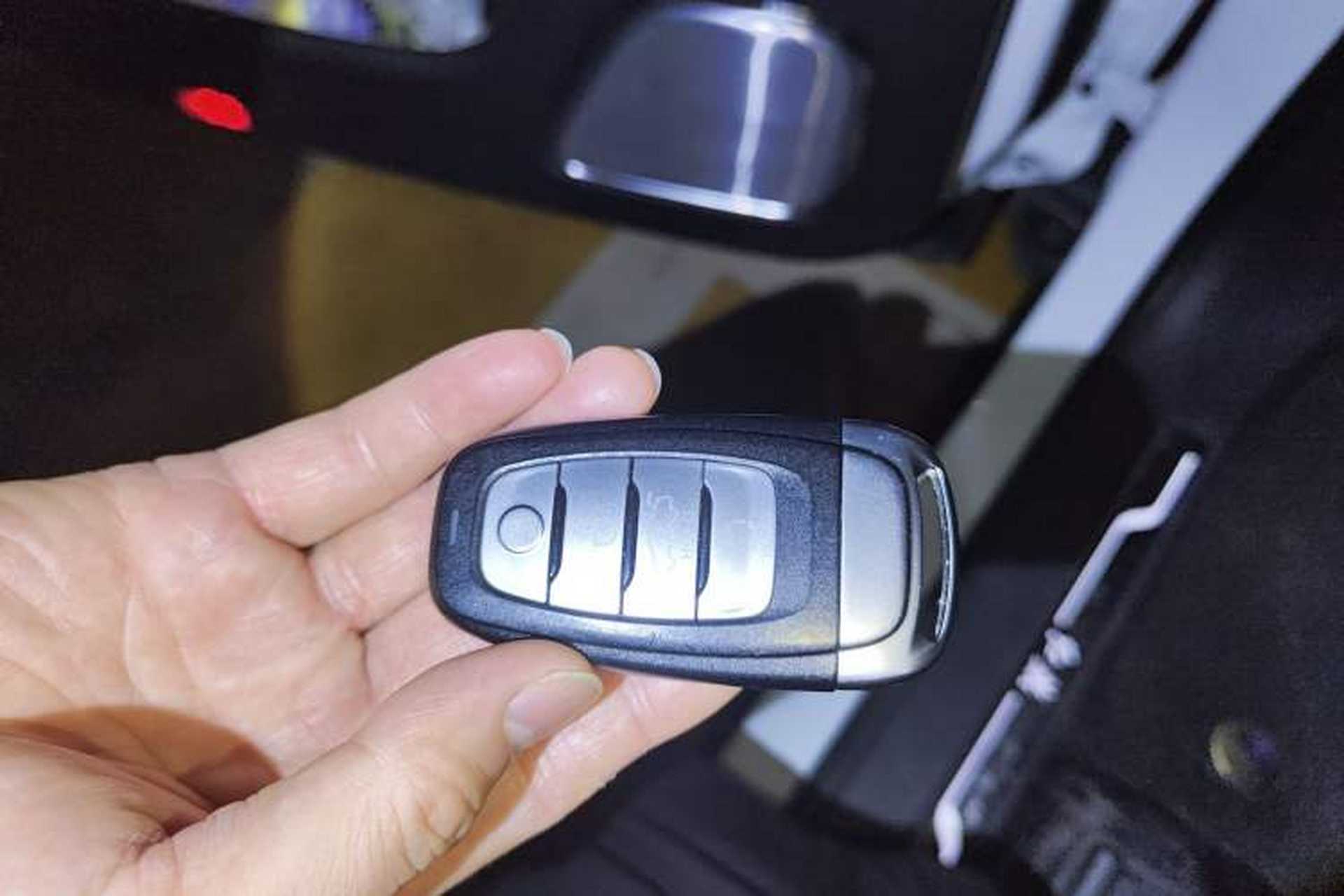 Used Hongqi E-HS9 2022 660 km Range Flagship Edition Four Seats Interior 1