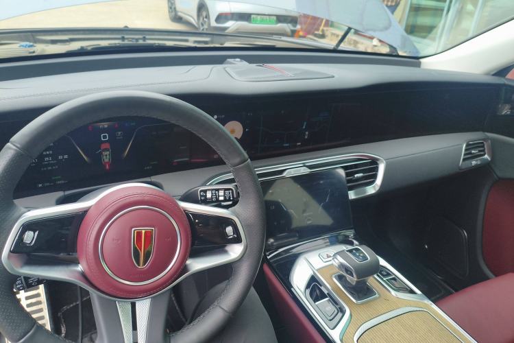 Used Hongqi E-HS9 2022 690 km Range Flagship Edition Six Seats Interior 2