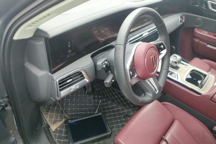 Used Hongqi E-HS9 2022 690 km Range Flagship Edition Six Seats Interior 3