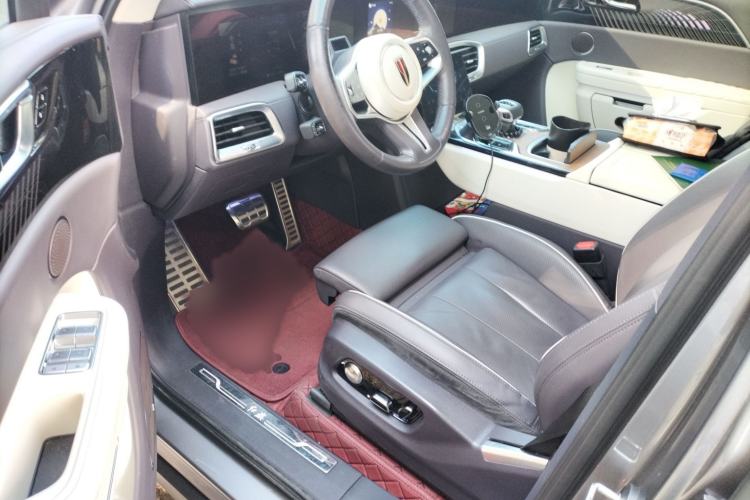 Used Hongqi E-HS9 2022 660 km Range Flagway Edition Six Seats Interior 3