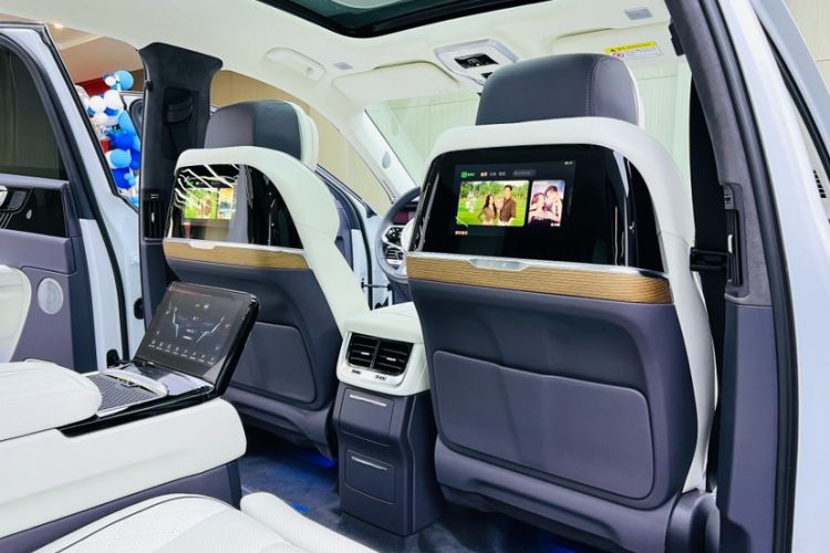 Used Hongqi E-HS9 2022 660 km Range Flagship Edition Four Seats Interior 8