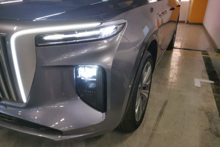 Used Hongqi E-HS9 2022 660 km Range Flagway Edition Six Seats Left Front Headlight
