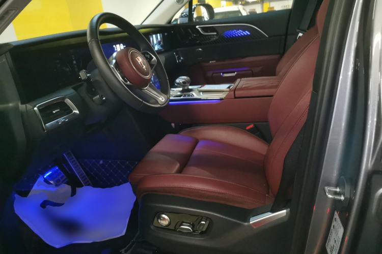 Used Hongqi E-HS9 2022 660 km Range Flagway Edition Six Seats Left Front Seat