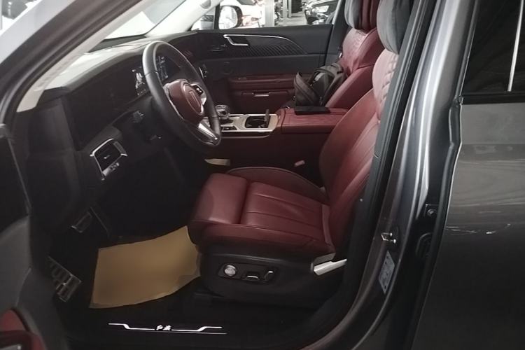 Used Hongqi E-HS9 2022 690 km Range Flagship Edition Six Seats Left Front Seat