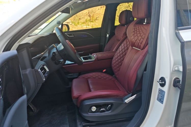 Used Hongqi E-HS9 2022 660 km Range Flagship Edition Four Seats Left Front Seat