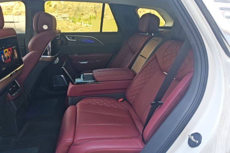 Used Hongqi E-HS9 2022 660 km Range Flagship Edition Four Seats Left Rear Seat