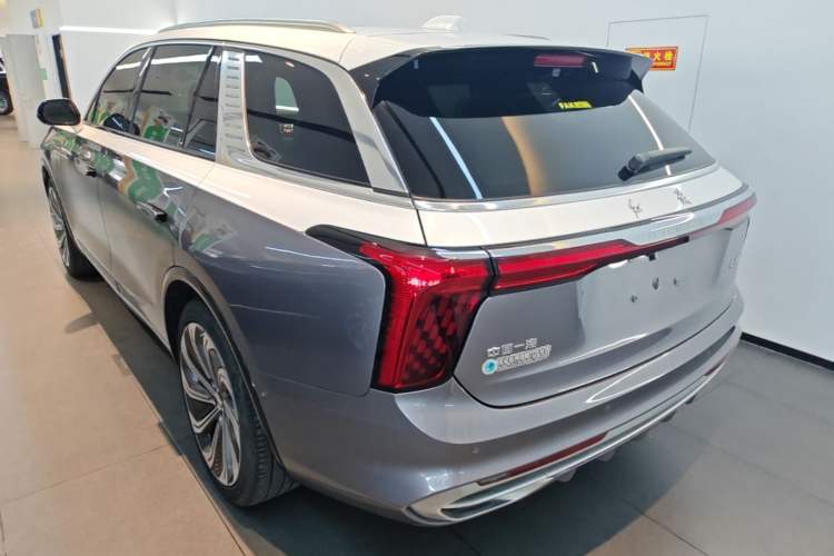 Used Hongqi E-HS9 2022 660 km Range Flagship Edition Four Seats Rear Left 45 Deg