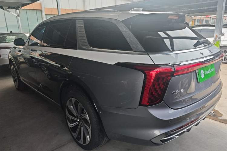 Used Hongqi E-HS9 2022 660 km Range Flagship Edition Four Seats Rear Left 45 Deg
