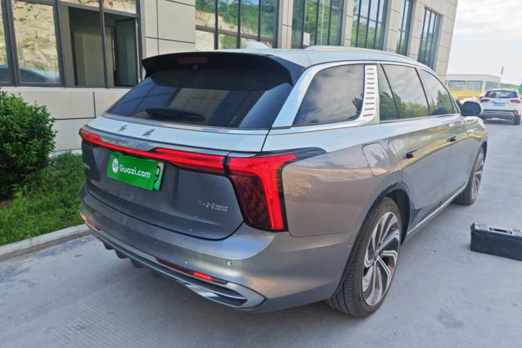 Used Hongqi E-HS9 2022 660 km Range Flagship Edition Four Seats Rear Right 45 Deg