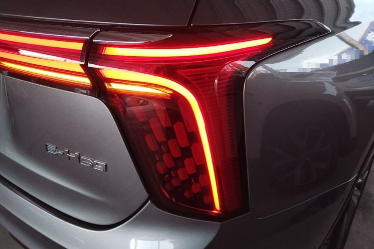 Used Hongqi E-HS9 2022 690 km Range Flagship Edition Six Seats Right Rear Taillight