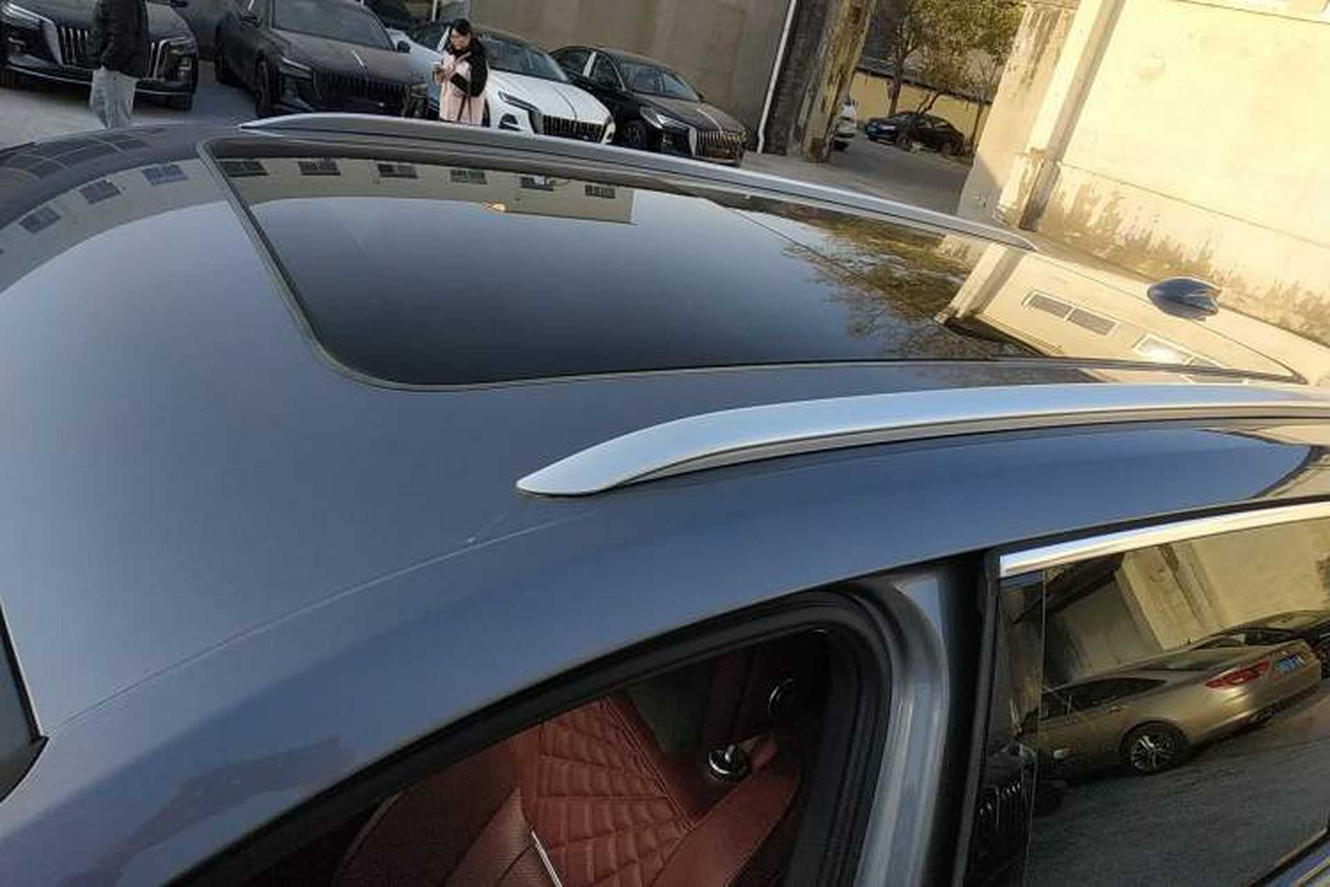 Used Hongqi E-HS9 2022 690 km Range Flagship Edition Six Seats Roof