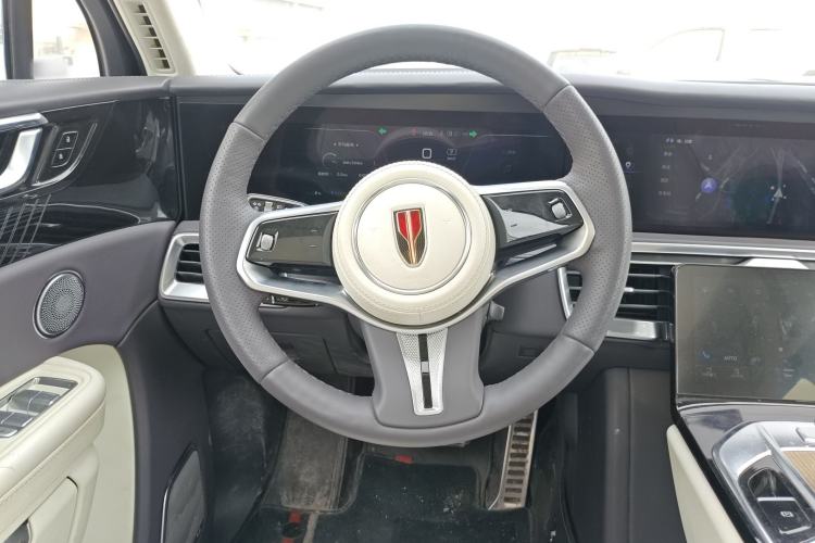 Used Hongqi E-HS9 2022 660 km Range Flagship Edition Four Seats Steering Wheel