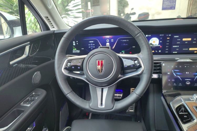 Used Hongqi E-HS9 2022 660 km Range Flagship Edition Four Seats Steering Wheel