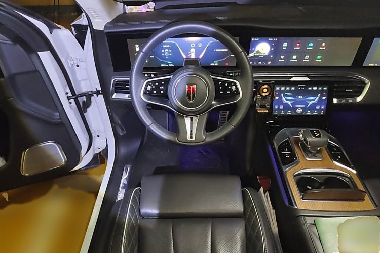 Used Hongqi E-HS9 2022 660 km Range Flagship Edition Four Seats Steering Wheel