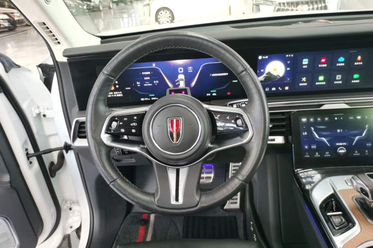 Used Hongqi E-HS9 2022 660 km Range Flagship Edition Four Seats Steering Wheel