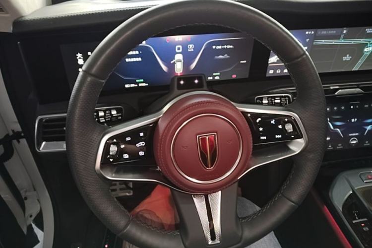 Used Hongqi E-HS9 2022 660 km Range Flagship Edition Four Seats Steering Wheel