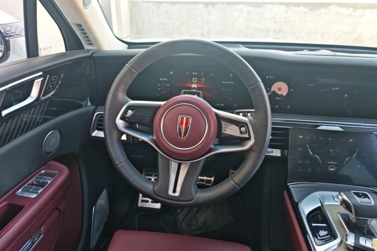 Used Hongqi E-HS9 2022 660 km Range Flagship Edition Four Seats Steering Wheel