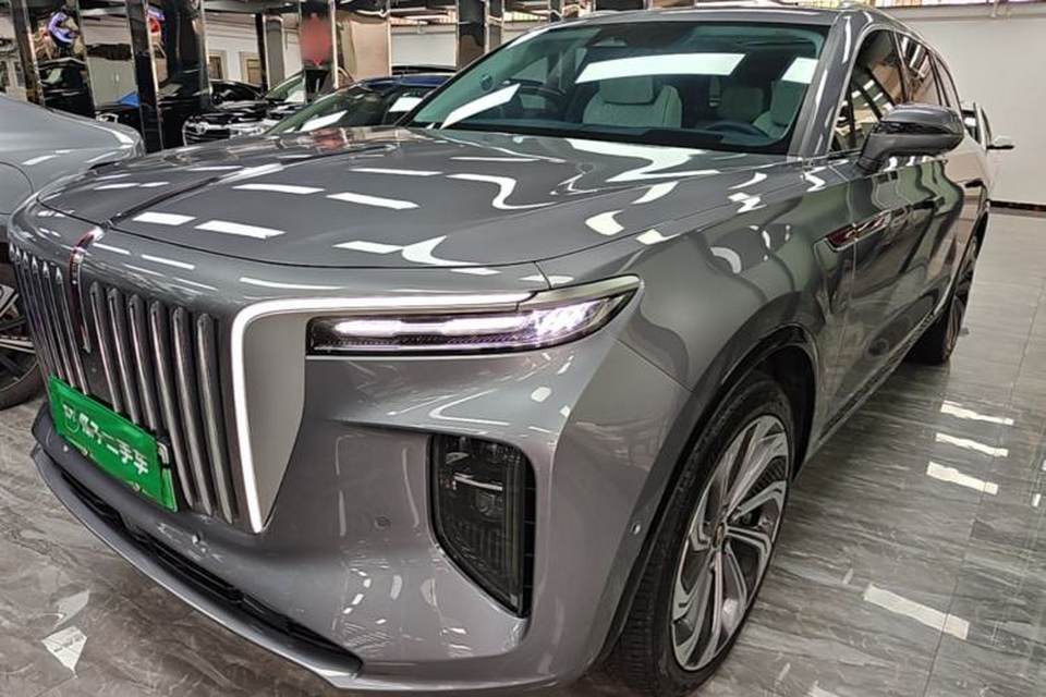 Hongqi E-HS9 2022