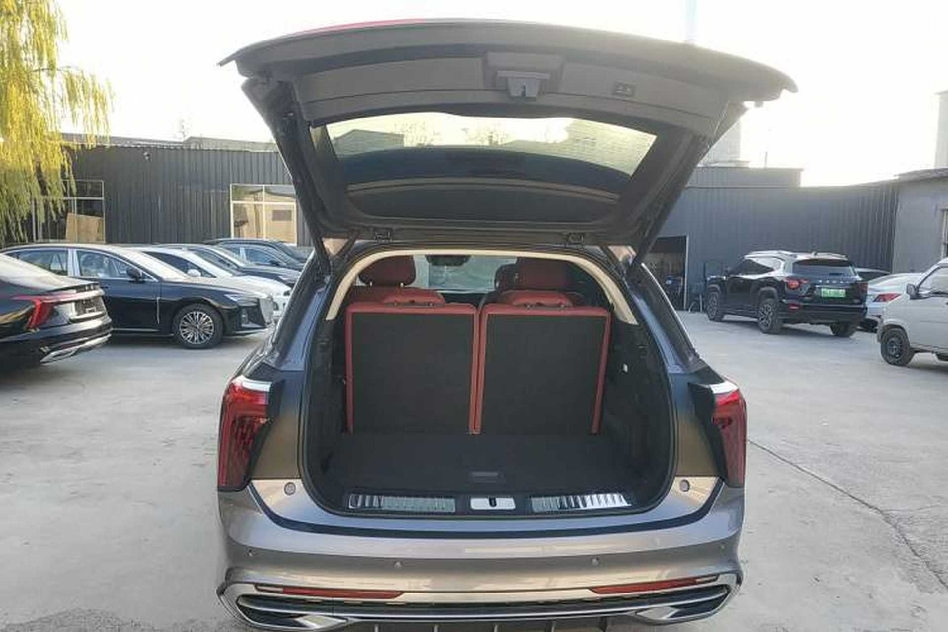 Used Hongqi E-HS9 2022 690 km Range Flagship Edition Six Seats Trunk