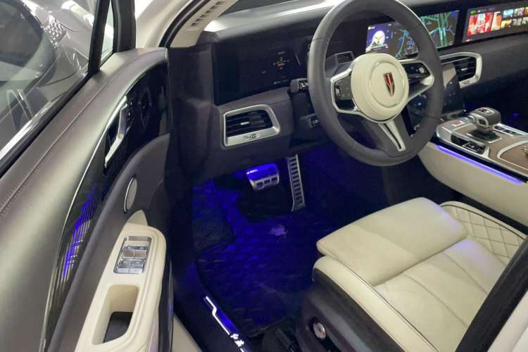 Used Hongqi E-HS9 2022 660 km Range Flagship Edition Four Seats Interior 1