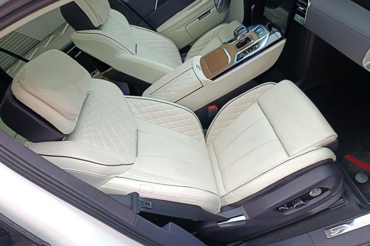 Used Hongqi E-HS9 2022 660 km Range Flagship Edition Four Seats Right Front Seat