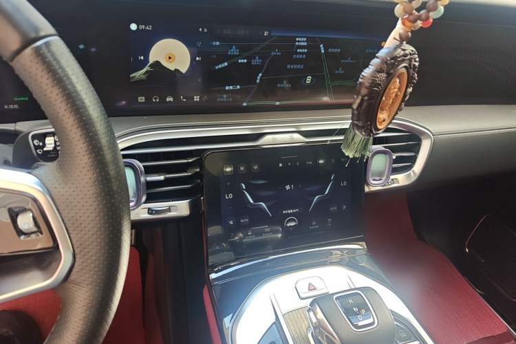 Used Hongqi E-HS9 2022 690 km Range Flagship Edition Six Seats Audio And AC Panel