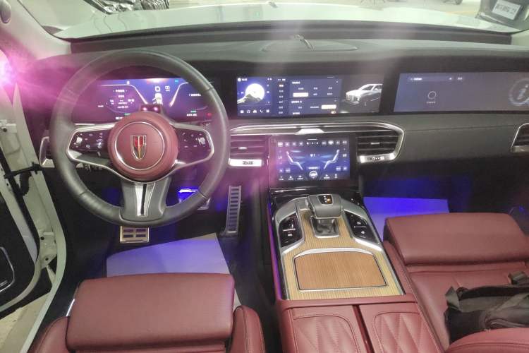 Used Hongqi E-HS9 2022 660 km Range Flagway Edition Six Seats Audio And AC Panel
