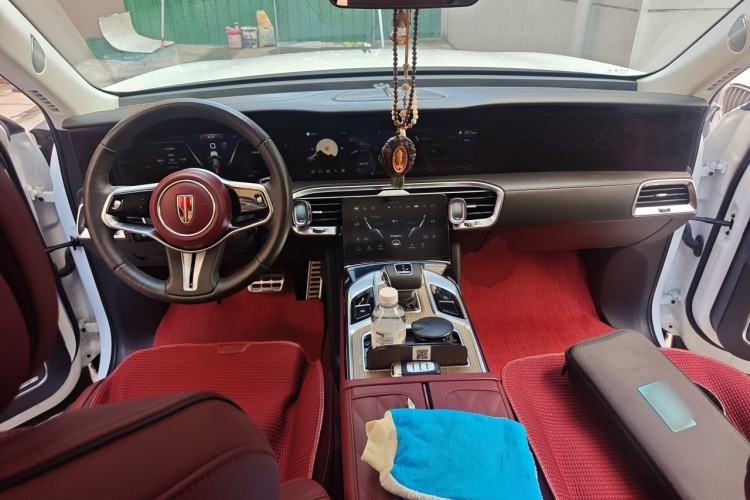 Used Hongqi E-HS9 2022 690 km Range Flagship Edition Six Seats Center Console