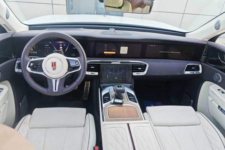 Used Hongqi E-HS9 2022 660 km Range Flagship Edition Four Seats Center Console