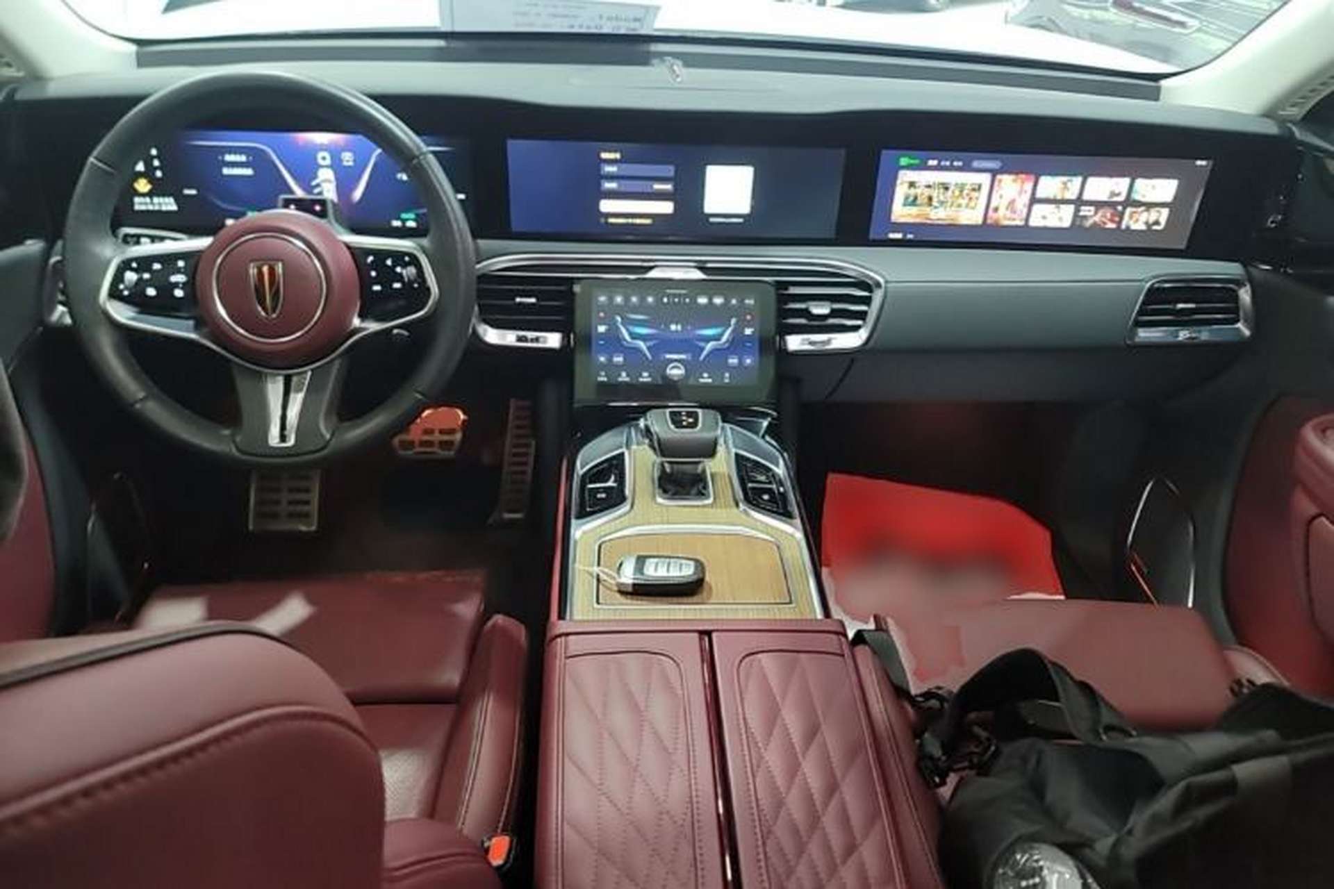 Used Hongqi E-HS9 2022 660 km Range Flagway Edition Six Seats Center Console