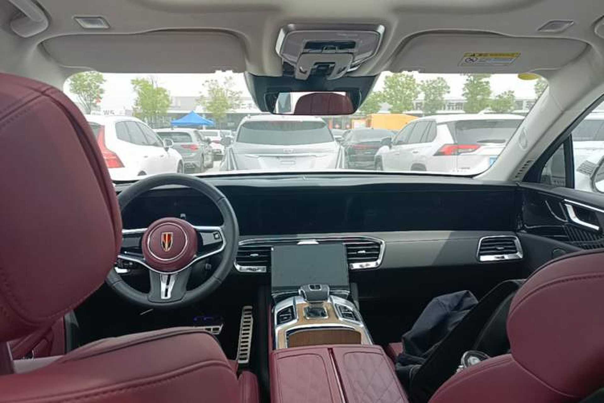 Used Hongqi E-HS9 2022 690 km Range Flagship Edition Six Seats Center Console