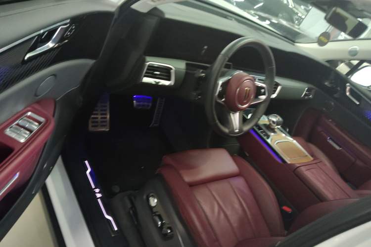 Used Hongqi E-HS9 2022 660 km Range Flagway Edition Six Seats Driver Seat