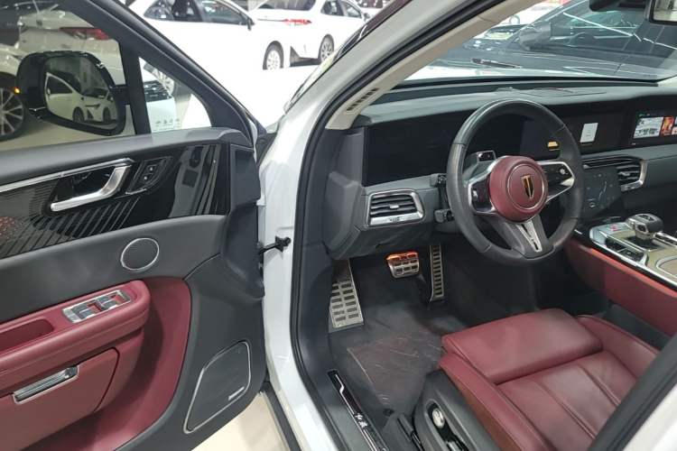 Used Hongqi E-HS9 2022 660 km Range Flagway Edition Six Seats Driver Seat
