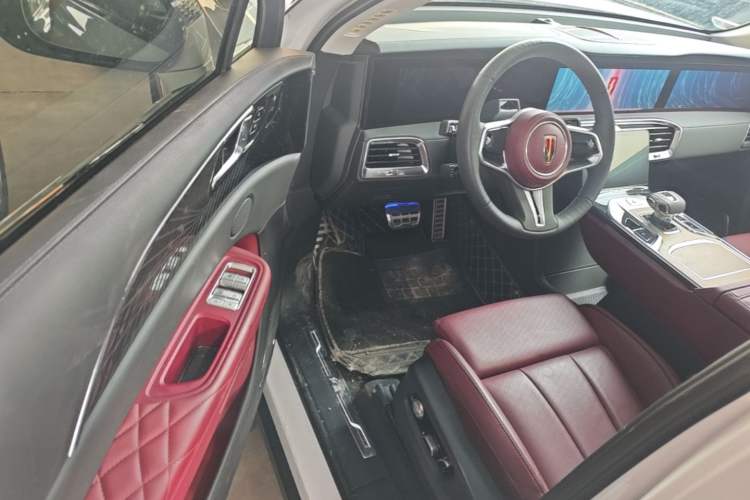 Used Hongqi E-HS9 2022 660 km Range Flagway Edition Six Seats Driver Seat