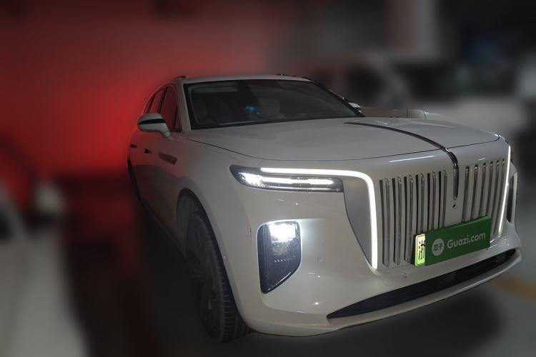 Used Hongqi E-HS9 2022 690 km Range Flagship Edition Six Seats Front Right 45 Deg