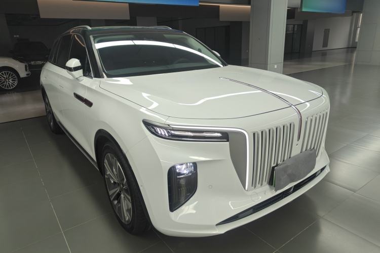 Used Hongqi E-HS9 2022 660 km Range Flagway Edition Six Seats Front Right 45 Deg