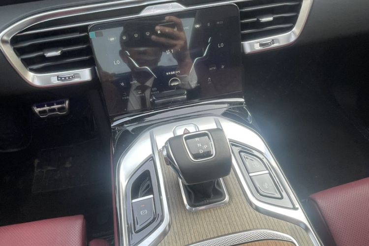 Used Hongqi E-HS9 2022 660 km Range Flagway Edition Six Seats Gear Lever