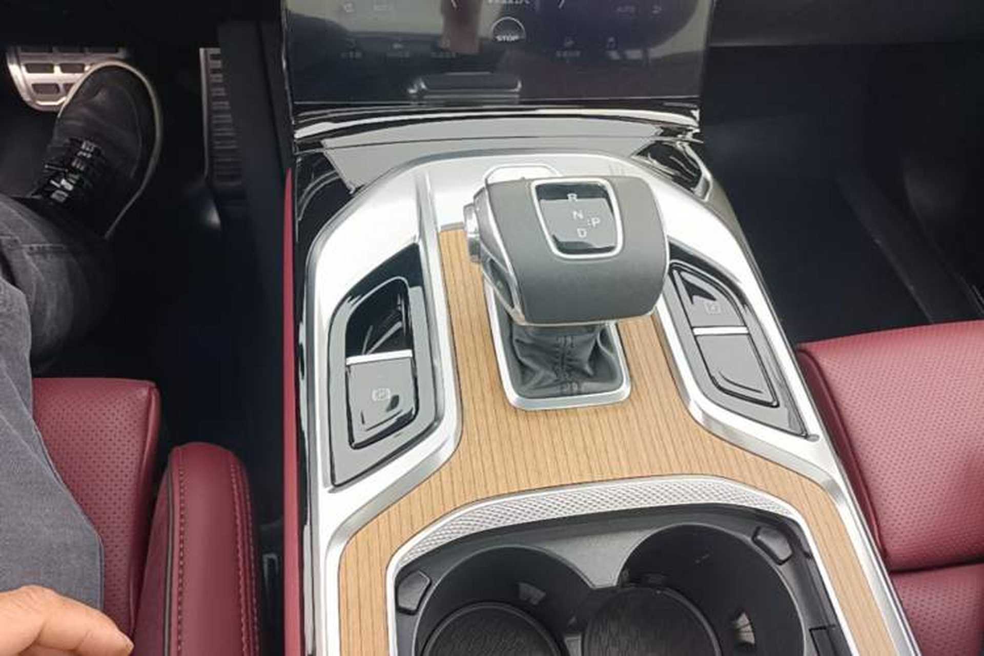Used Hongqi E-HS9 2022 690 km Range Flagship Edition Six Seats Gear Lever