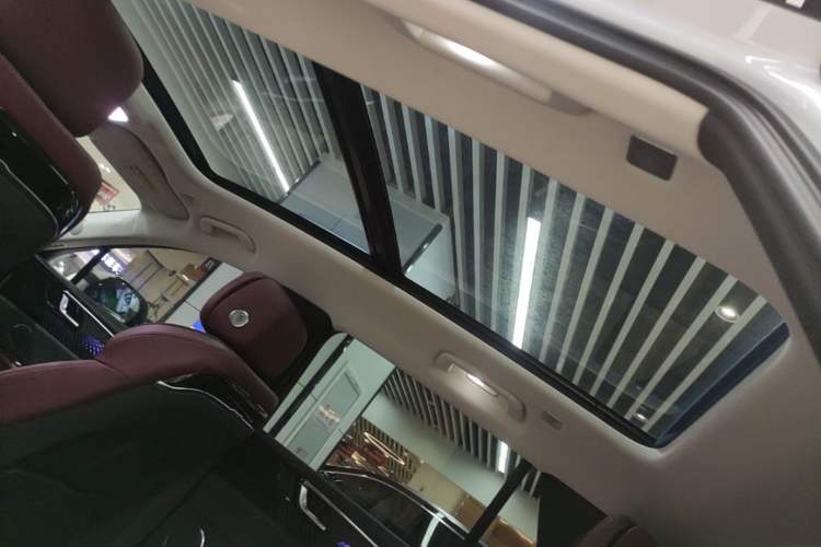Used Hongqi E-HS9 2022 690 km Range Flagship Edition Six Seats Headliner