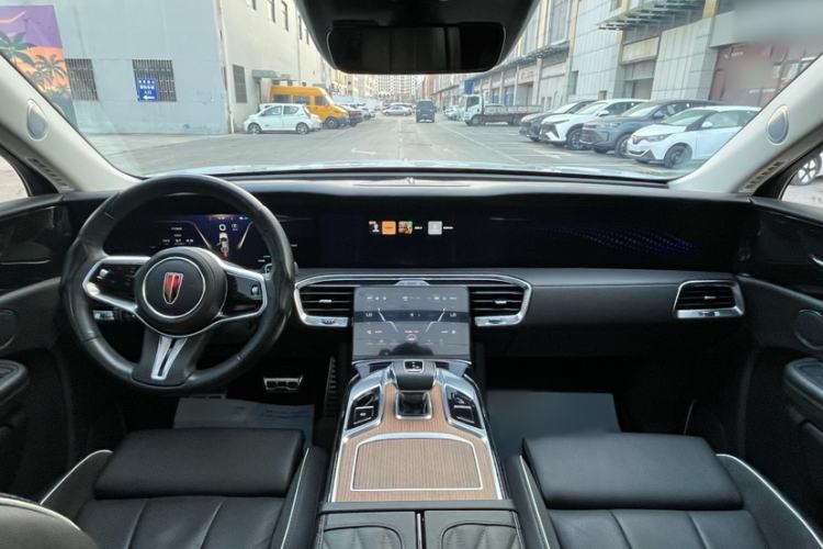 Used Hongqi E-HS9 2022 690 km Range Flagship Edition Six Seats Interior 2