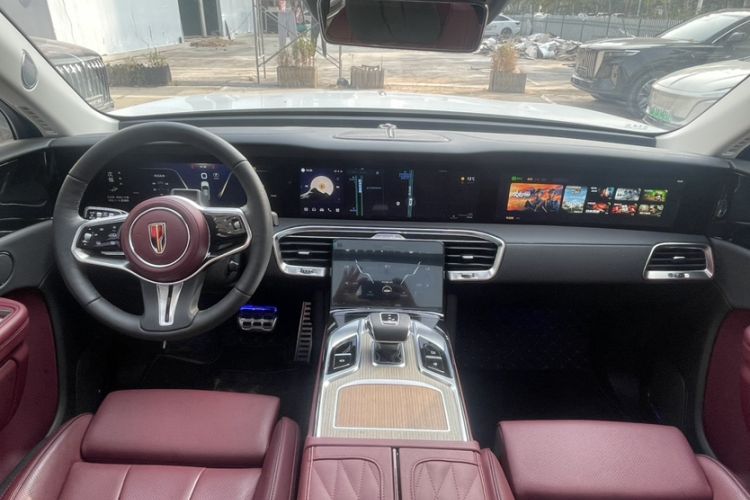 Used Hongqi E-HS9 2022 660 km Range Flagway Edition Six Seats Interior 3