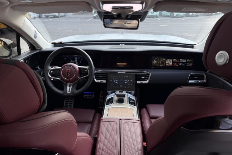 Used Hongqi E-HS9 2022 660 km Range Flagway Edition Six Seats Interior 3