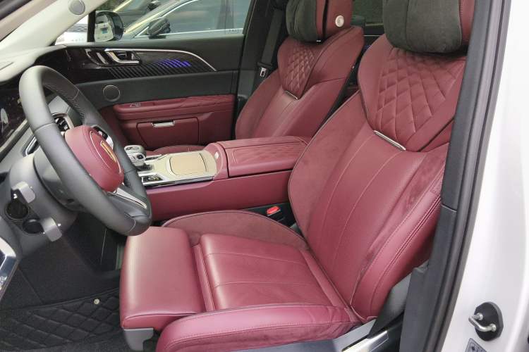 Used Hongqi E-HS9 2022 690 km Range Flagship Edition Six Seats Left Front Seat