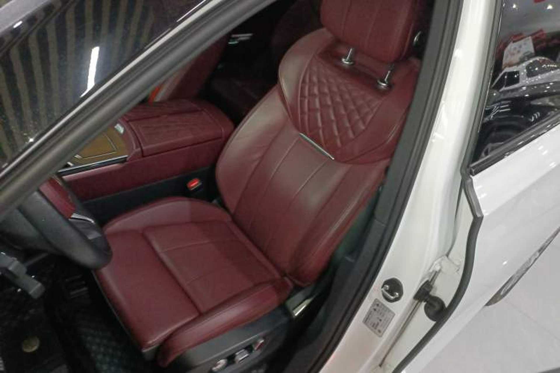 Used Hongqi E-HS9 2022 660 km Range Flagway Edition Six Seats Left Front Seat