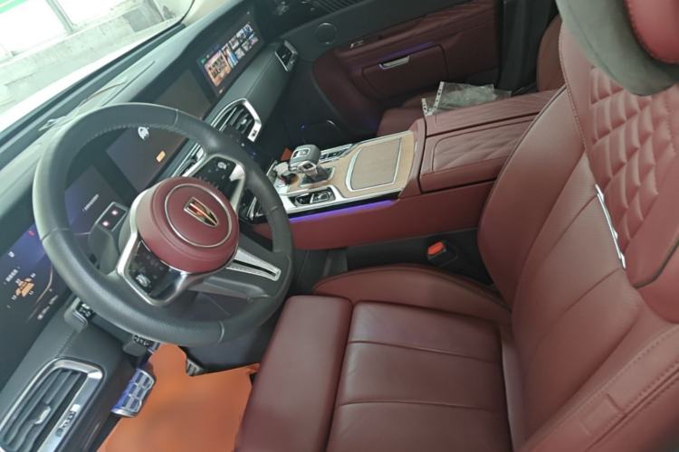 Used Hongqi E-HS9 2022 660 km Range Flagway Edition Six Seats Left Front Seat