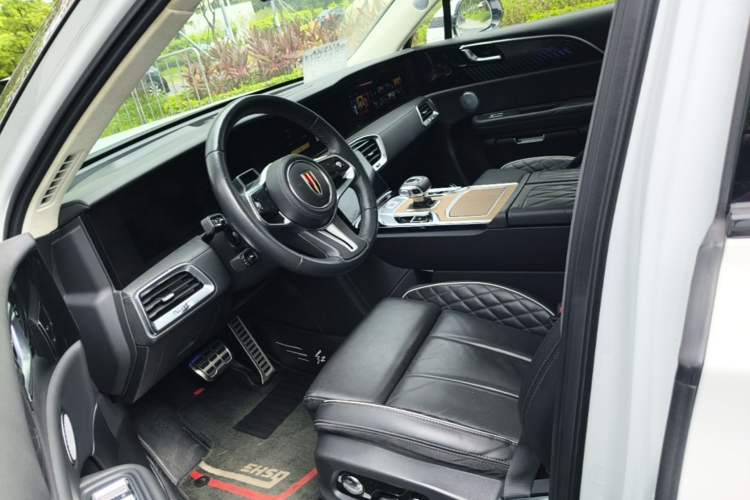 Used Hongqi E-HS9 2022 660 km Range Flagship Edition Four Seats Left Front Seat