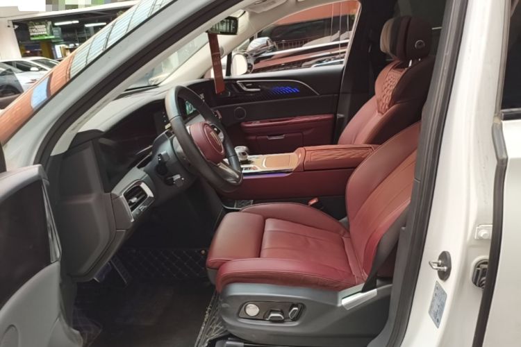 Used Hongqi E-HS9 2022 660 km Range Flagway Edition Six Seats Left Front Seat